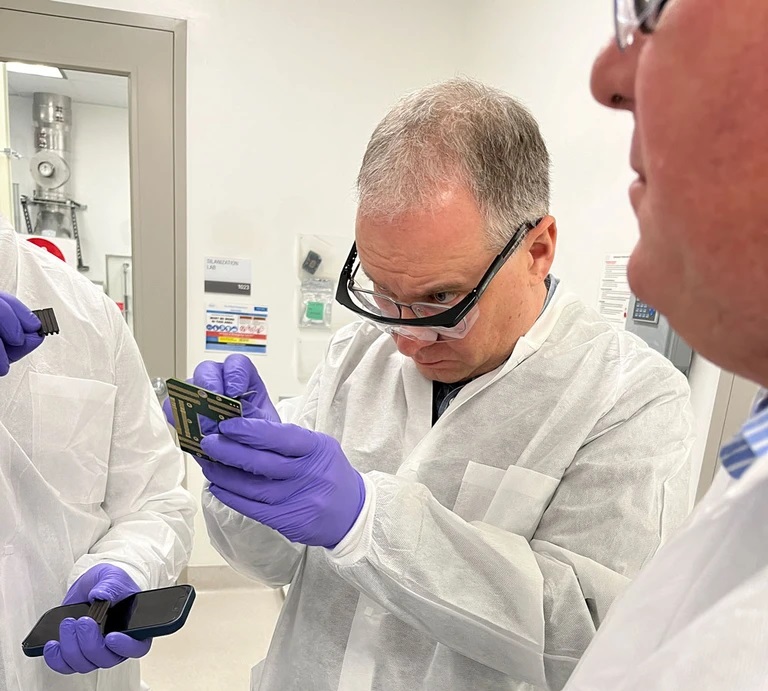 Imagen: La tecnología TAGS permite pruebas de panel síndrómico en los analizadores de diagnóstico molecular de alto rendimiento Cobas 5800, 6800 y 8800 (foto cortesía de Roche)